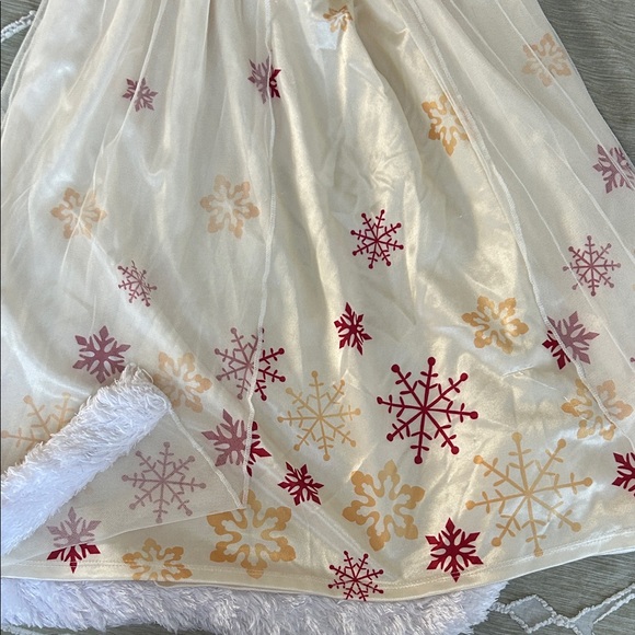 Disney Princess Cream and Red Kids Nightgown - Picture 2 of 3